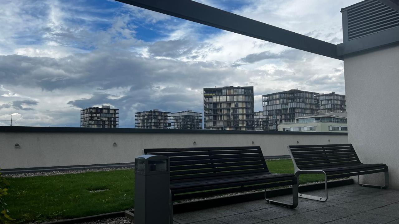 Residence Garden Tower s balkonem, garaz Prag Exterior foto